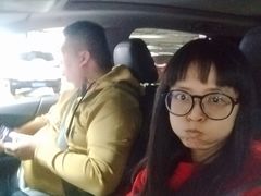 -百联又一城停车场