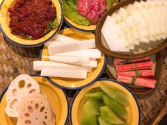 -王婆乔鲜鱼自助火锅(蜀汉路店)