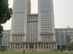 -复旦大学光华楼
