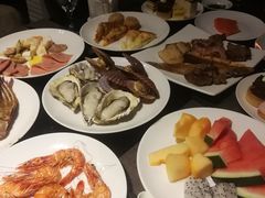 -唐拉雅秀酒店-西锦汇空中BBQ·思创餐厅