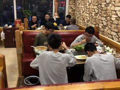 大堂-清真·东拉黑炭火烤羊腿(世通·国际店)