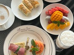 -筠咖啡西餐厅(上海国展宝龙丽筠酒店)