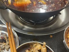 -鸿顺老铁锅美蛙鱼府(解放碑店)