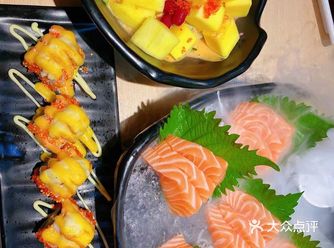 四个人吃了八百多在万岁寿司,真的是绝绝子