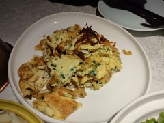 炸酱滑蛋小银鱼-乾园(天河城店)
