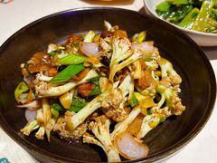 肉臊子干炒菜花-长安大牌档之上元灯会(南大街店)