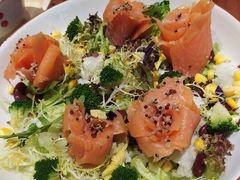 -POKEE VIA&Brunch·维娅(重庆来福士店)