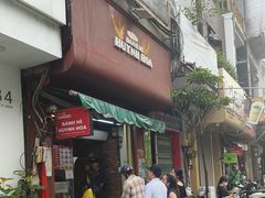 -Bánh Mì Huynh Hoa