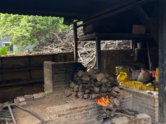 -御霞苑泥烩鸡休闲农庄