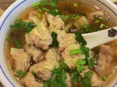 招牌野馄炖-老谢野馄饨(延安路店)