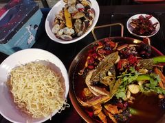 -二钳洞庭虾蟹·江湖菜(成都鹭岛店)