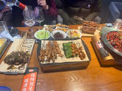 -路边羊烧烤酒场(宝带路店)