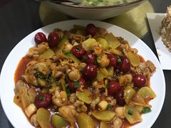 -红娃川菜馆(宝云街店)