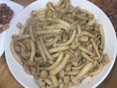 吵菌菇-黄牛肉馆·皖南土菜
