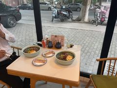 -镇南锅盖面馆(解放路店)