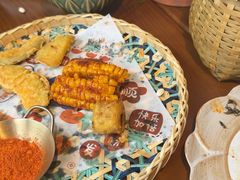 -包整·丝娃娃(一览甲秀楼风景店)