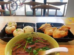 鸭血汤-香山胡记吴江路生煎(灵山路店)