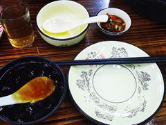 -喜半仙·牛八宝·两江米粉酒(普陀路店)