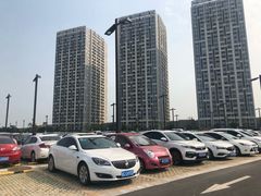 -融创茂-停车场