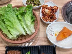 -牛信亭韩国料理·炭火烤肉(紫藤路店)