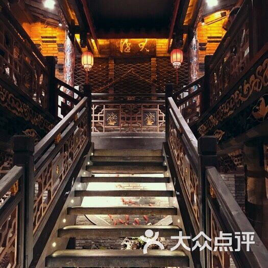 小龙翻大江火锅酒楼