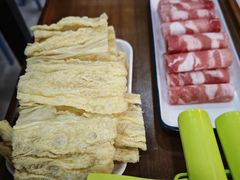 -老何家后安粉·糟粕醋海鲜火锅(三亚湾椰梦长廊店)