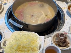 -三人行骨头王火锅(长寿店)