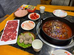 -憨孃孃·重庆老火锅(红山黑金店)
