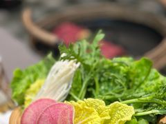 -椰子不语 椰子鸡火锅(淮海店)