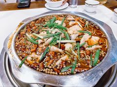 -乡土特色.冷锅鱼.牦牛肉汤锅