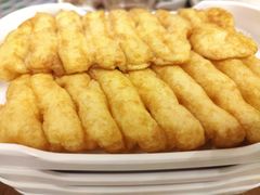 -天成·潮州牛肉脆肉鱼生蚝自助火锅