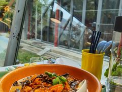 小鸡炖榛蘑-止观小馆·辽河口渔家菜(王府井店)