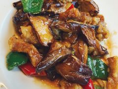 -关东小磨东北菜(上海长风大悦城店)