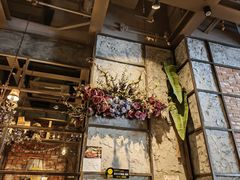 -玛格萝妮(汇智国际商业中心店)