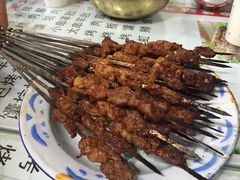 老钟家烤羊排-老钟家烤羊排·敦伊阁清真餐厅胡羊焖饼