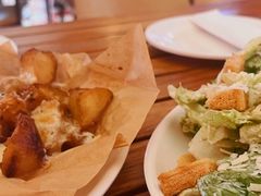 -城市大道红炉披萨烘焙坊