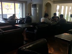 靠窗位-白骑士欧洲蛋糕店(夏威夷店)