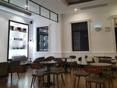 大堂-星巴克臻选(广州沙面店)