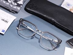 -目艮眼镜SHOWROOM(品牌集合店)