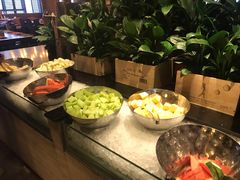 自助取餐区-OPEN開全日自助餐厅·牛肉火锅·海鲜(佛山希尔顿酒店)