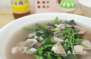 Pork Offal Lotus Root Soup with Rice Noodles
