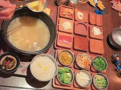 -银米·云南传统过桥米线(双廊黑金冠店)