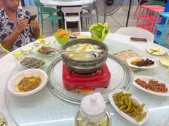 -墨脱石锅椰子鸡•海鲜糟粕醋(榆亚路店)