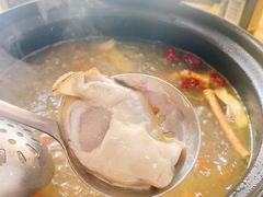 -濠轩阁特色生蚝火锅(水湾路店)
