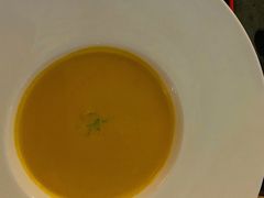 南瓜汤配山羊芝士奶冻-圣丰索菲特·法国餐厅
