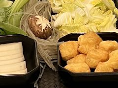 -一席地·本地鸡窝·杭帮鸡火锅(萧山银隆百货店)