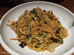 -95号酱骨·一块豆腐(展春园西路店)