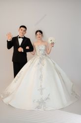 -雅云婚纱摄影工作室旗舰店