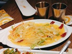 -盾亚新疆餐厅(松江万达广场店)
