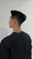 -一家只做男发烫染的店